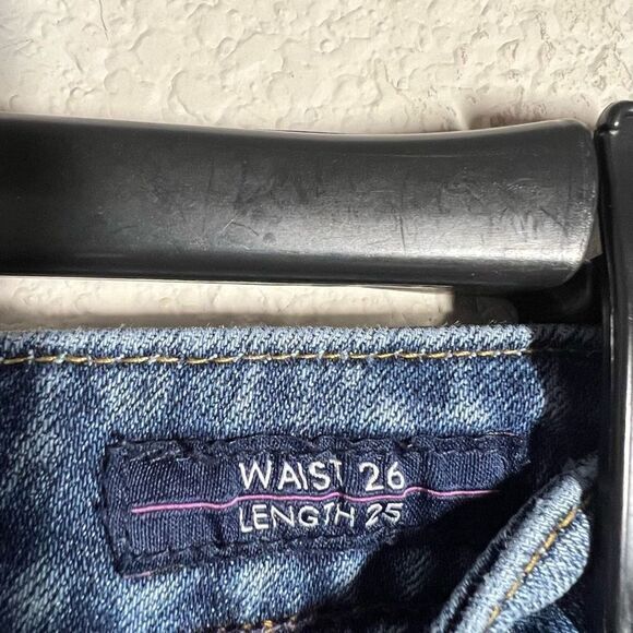 Vigoss Womens Blue Distressed Denim Jeans The Chealsea Crop Skinny Size 26 - Picture 6 of 9